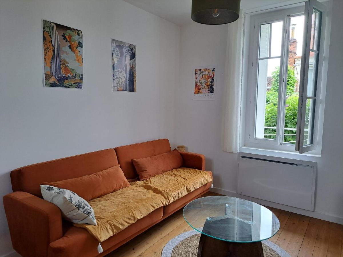 Appartement Calme Dans Maisonnette Graulhet ภายนอก รูปภาพ