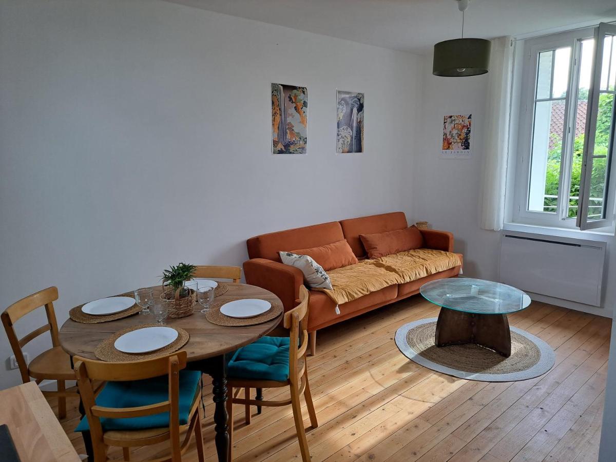 Appartement Calme Dans Maisonnette Graulhet ภายนอก รูปภาพ