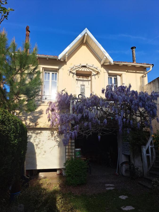Appartement Calme Dans Maisonnette Graulhet ภายนอก รูปภาพ